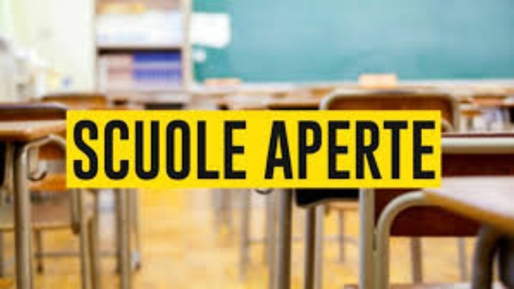 Domani 4 ottobre scuole aperte